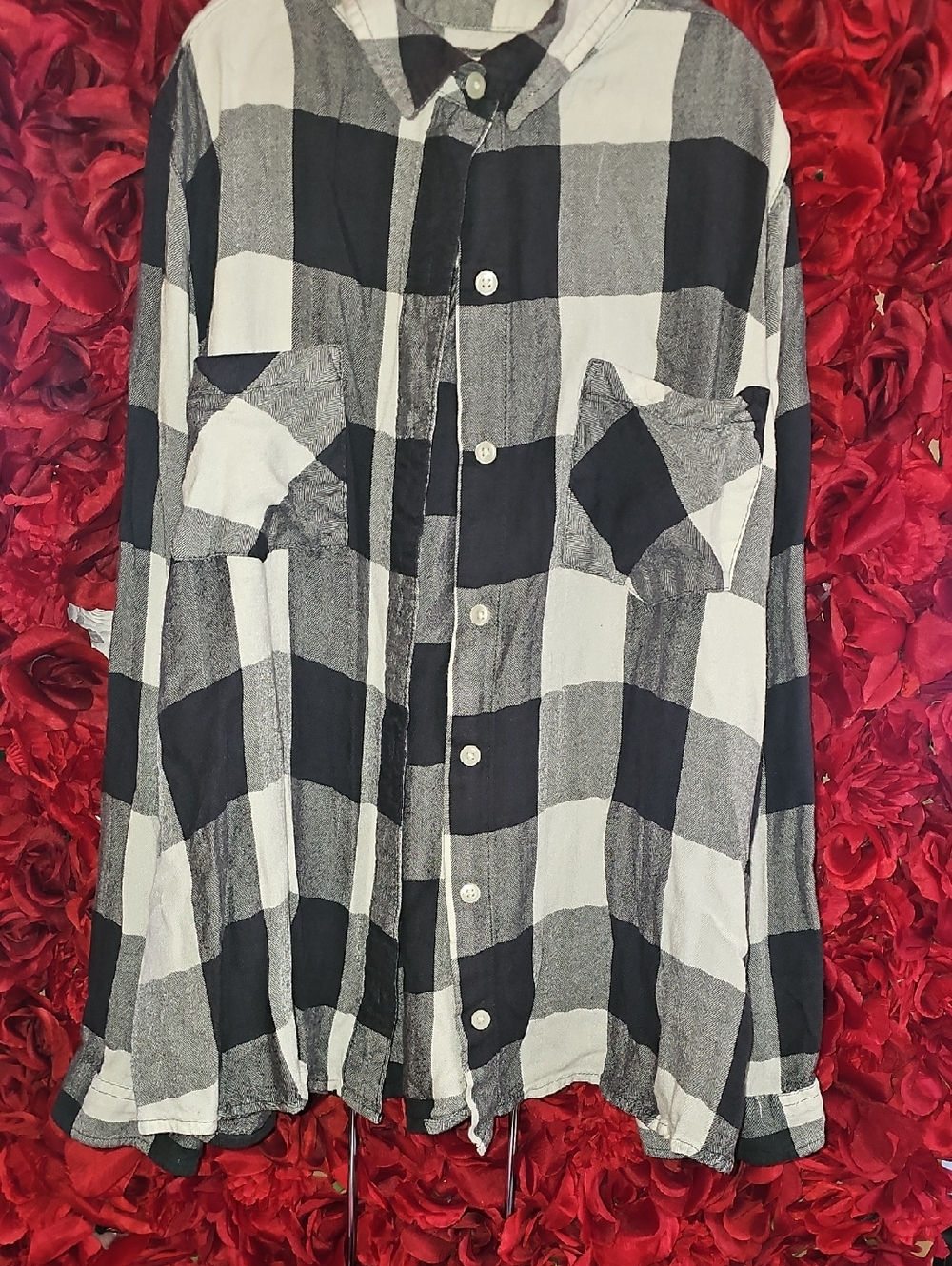SO Girls Black and White Buffalo Plaid Button-Up Shirt Size Xlarge